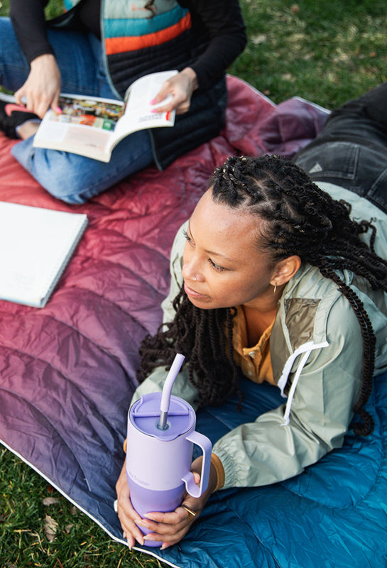 Rise tumbler with straw lid and handle
